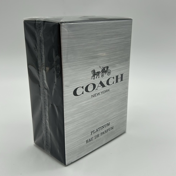 2279- Coach Women’s Made In France NWT - Picture 2 of 6